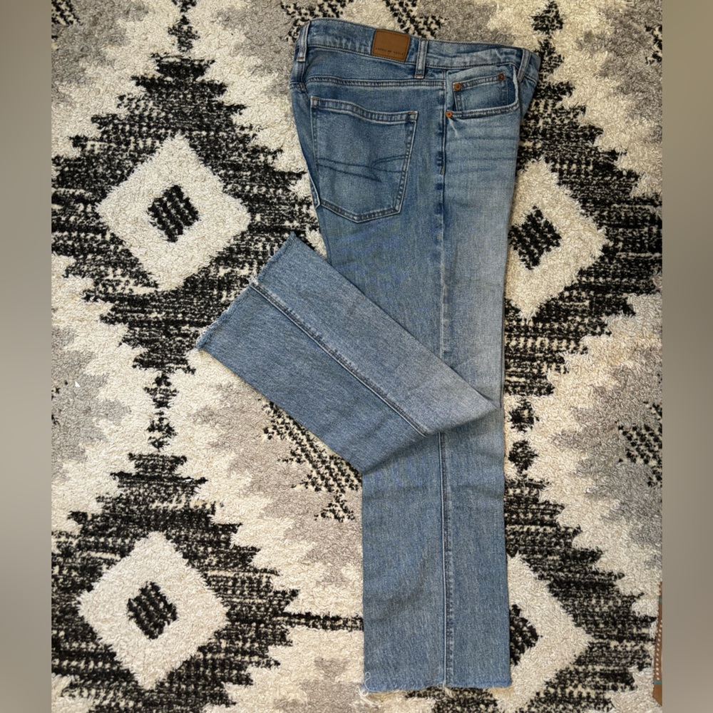 American Eagle 90s bootcut crop jeans